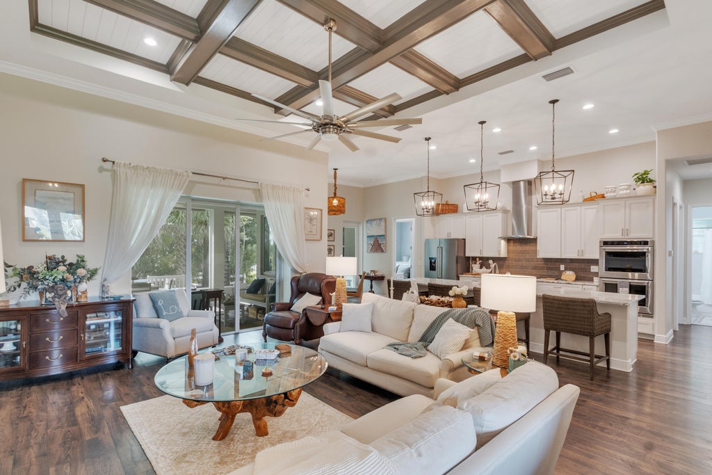 Photo of 5963 SEQUOIA Circle, Vero Beach, FL 32967 (MLS # B26080301)