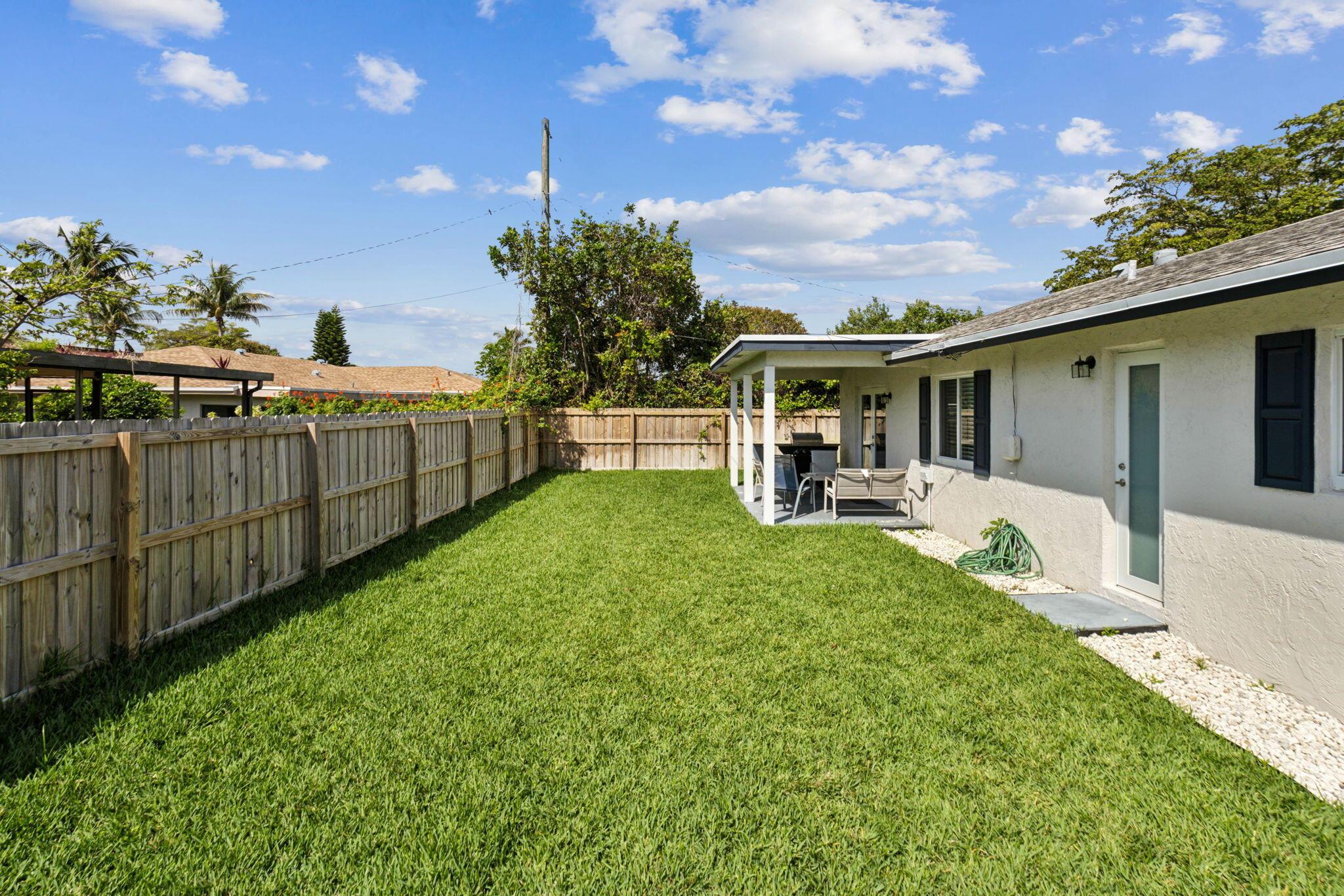 TROPIC PALMS 1 - Residential Lease