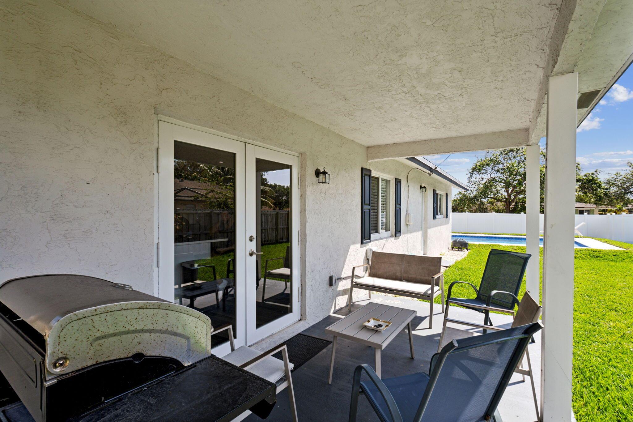 TROPIC PALMS 1 - Residential Lease