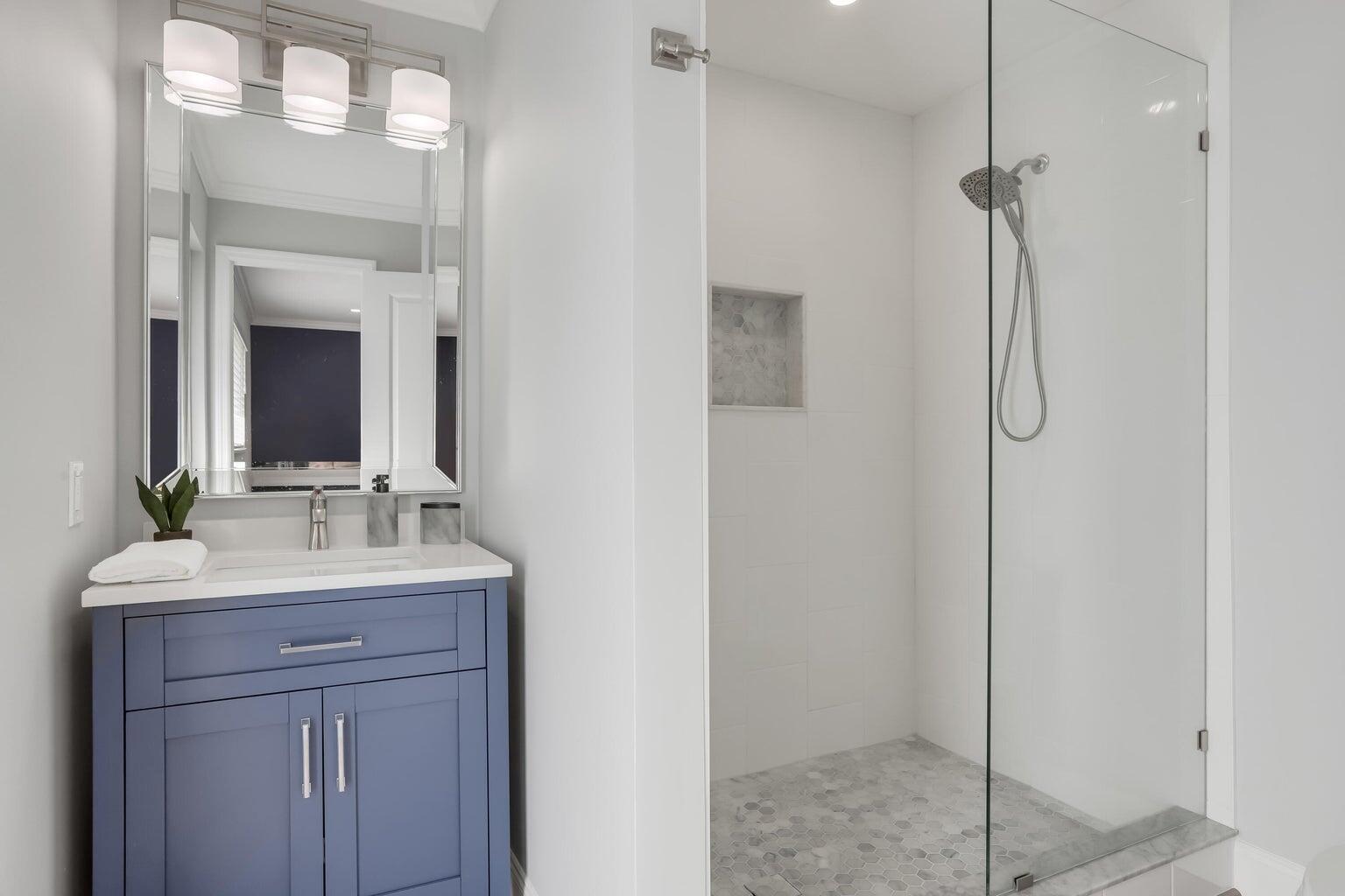 TROPIC PALMS 1 - Residential Lease