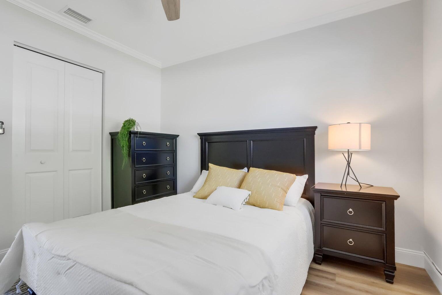 TROPIC PALMS 1 - Residential Lease