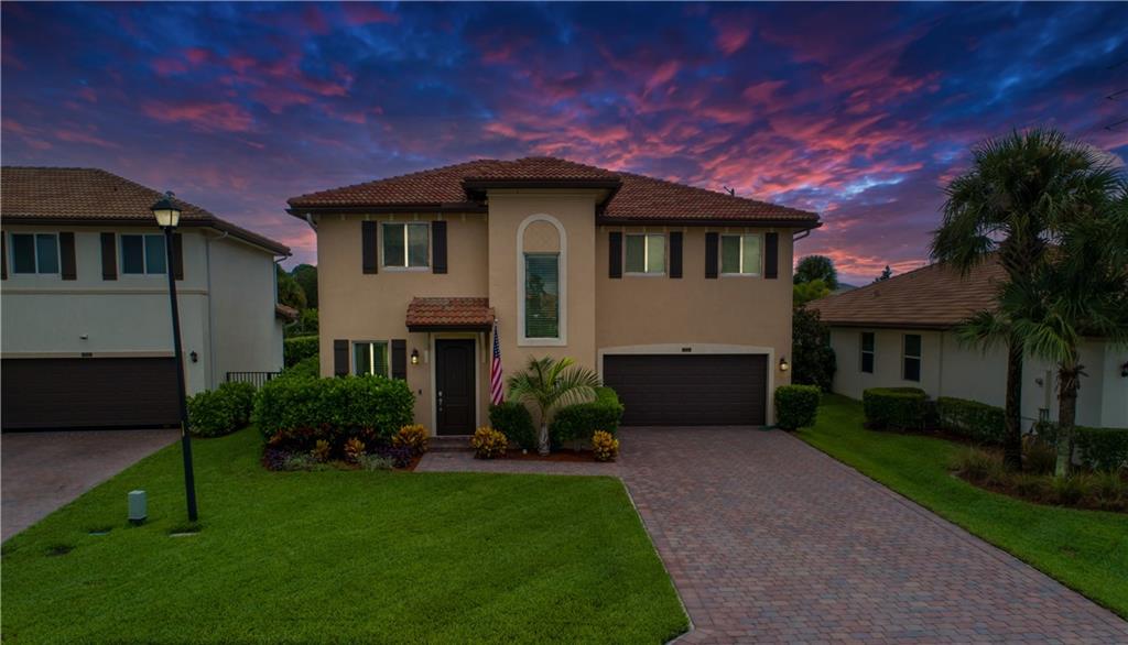 Vista Lago - Residential