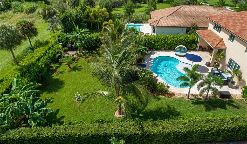 Vista Lago - Residential