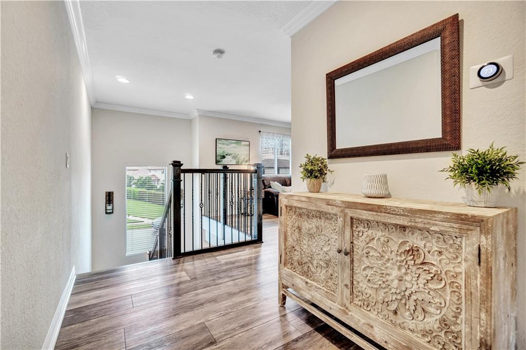 Vista Lago - Residential