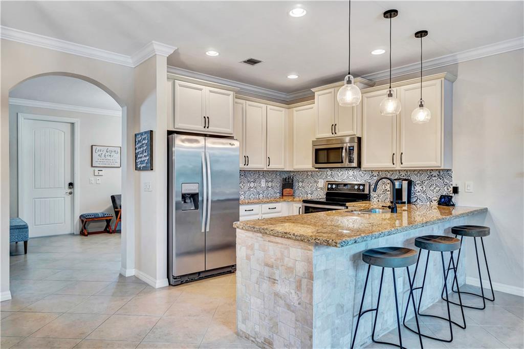 Vista Lago - Residential