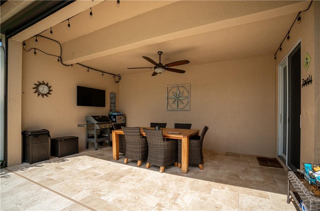 Vista Lago - Residential