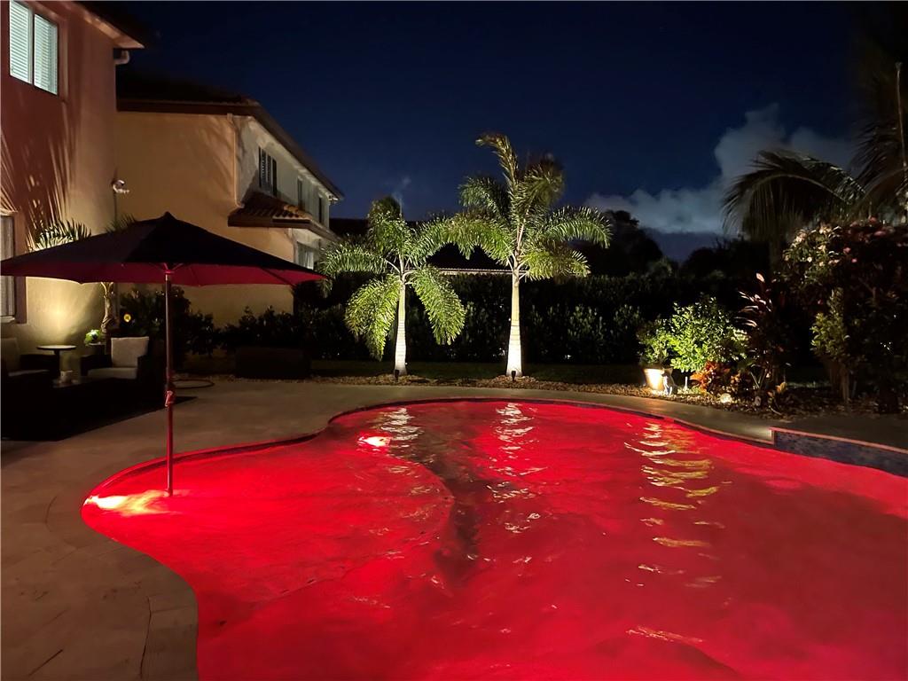 Vista Lago - Residential