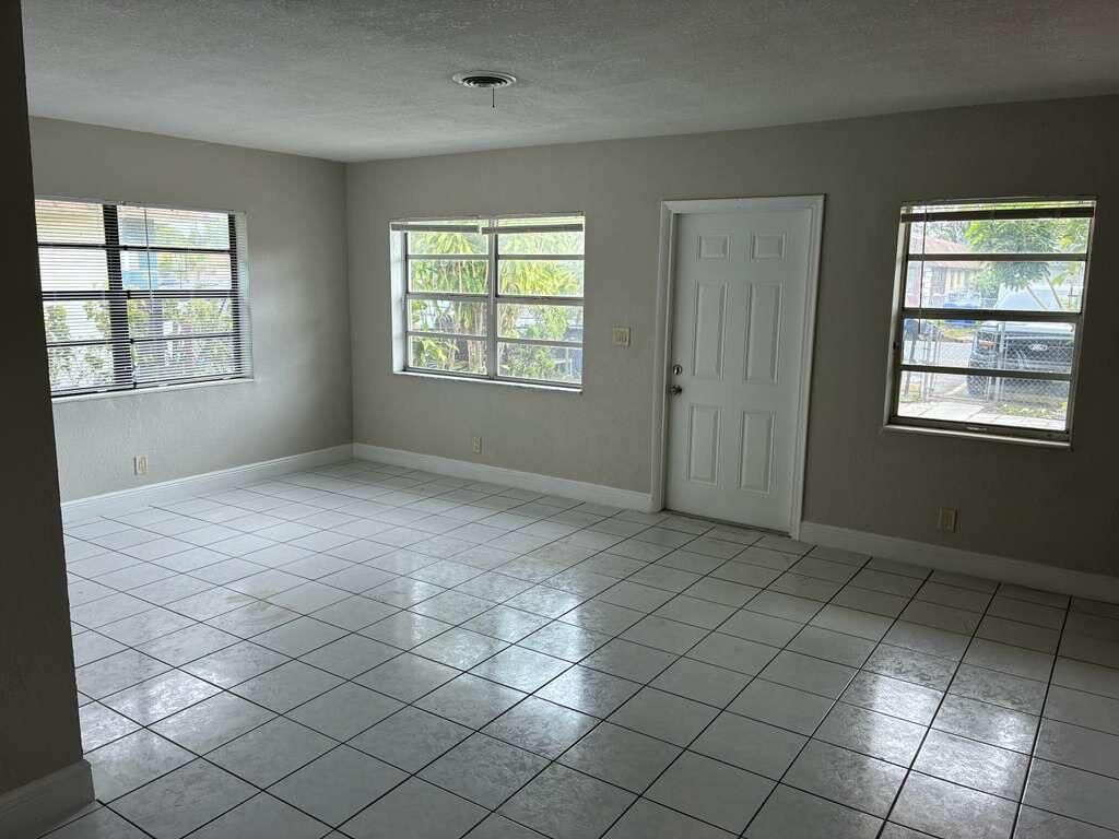 Photo of 1329 NW 8th Avenue #A, Fort Lauderdale, FL 33311 (MLS # B26010609)