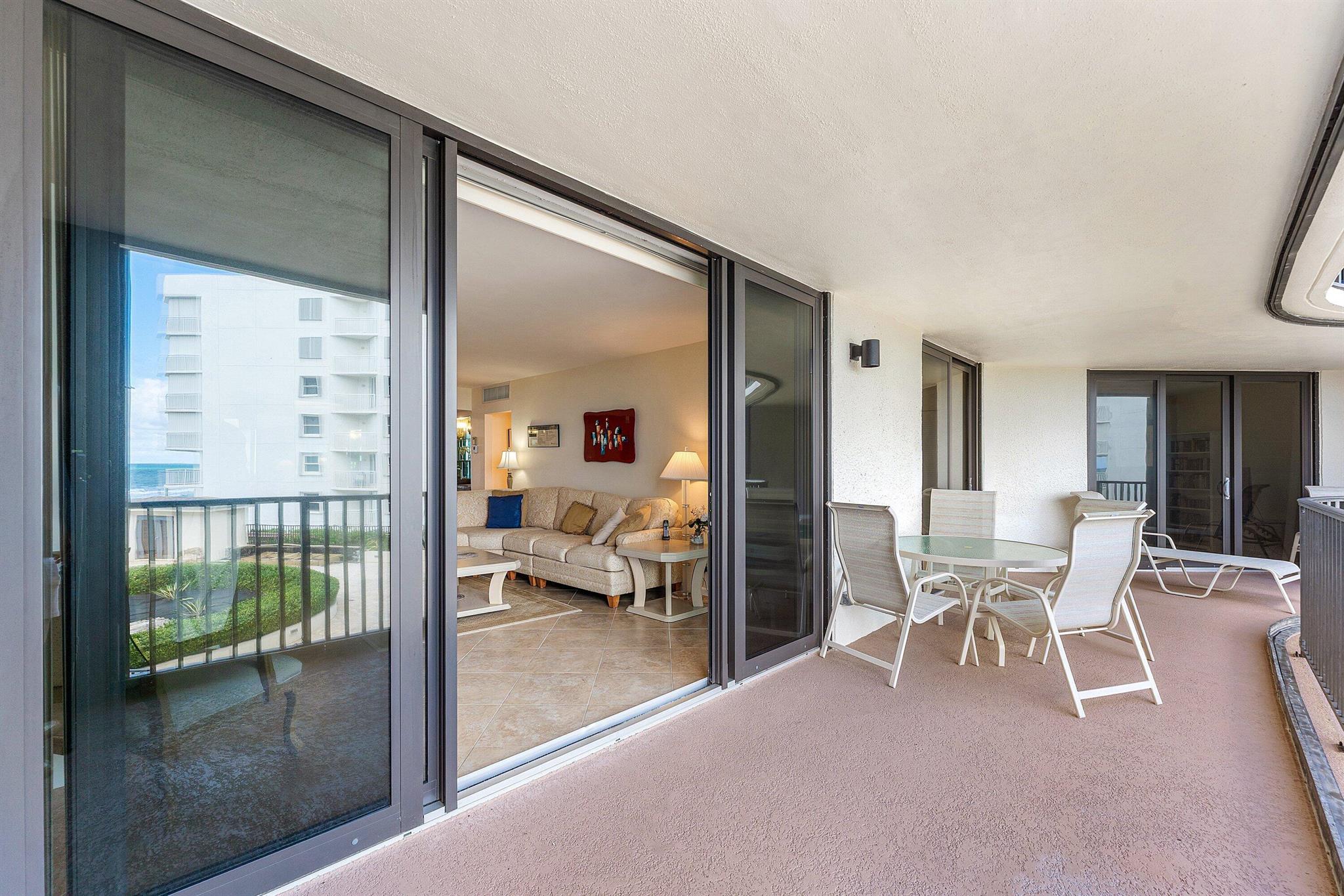 DUNE DECK OF THE PALM BEA - Residential