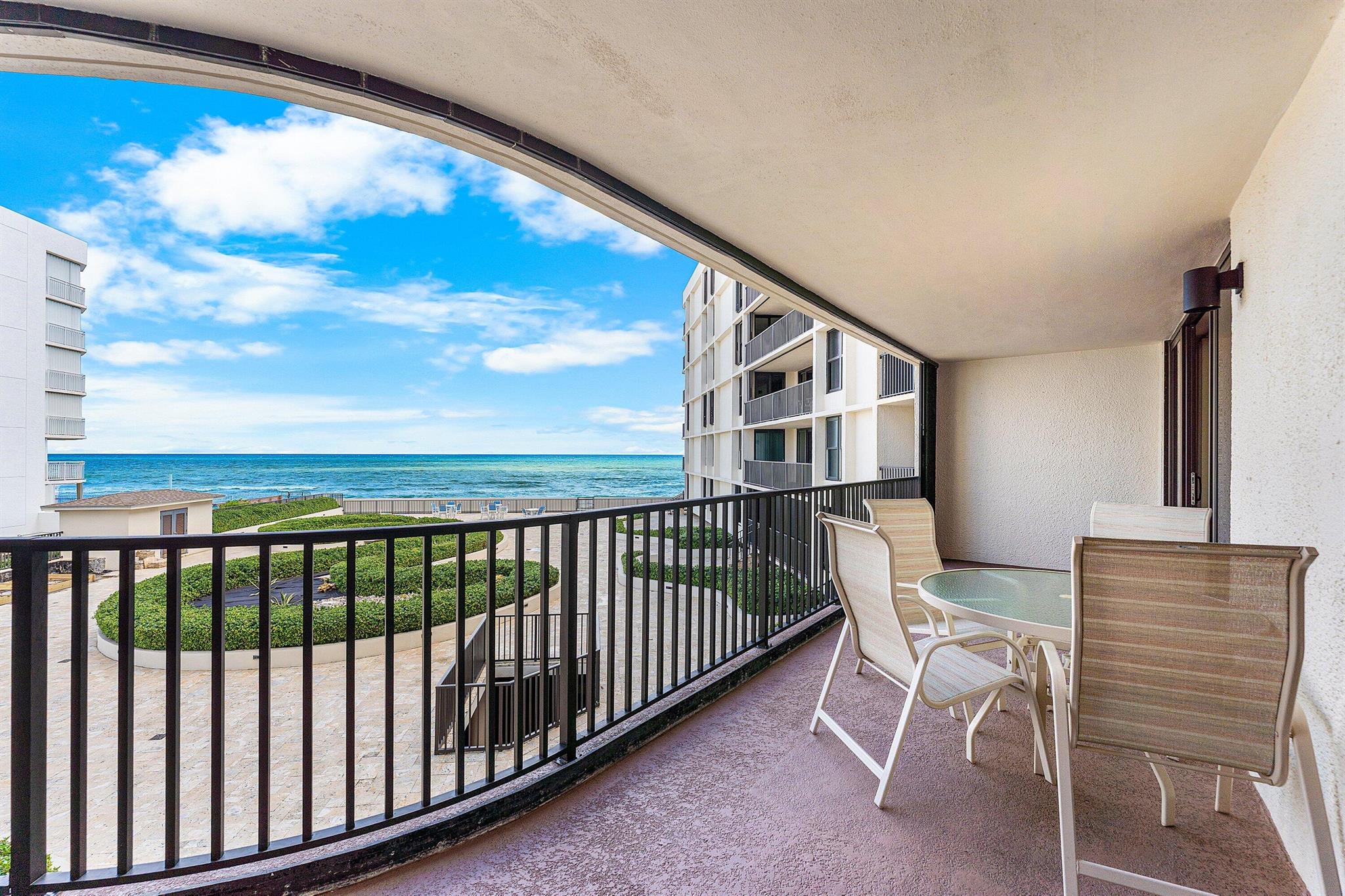 DUNE DECK OF THE PALM BEA - Residential