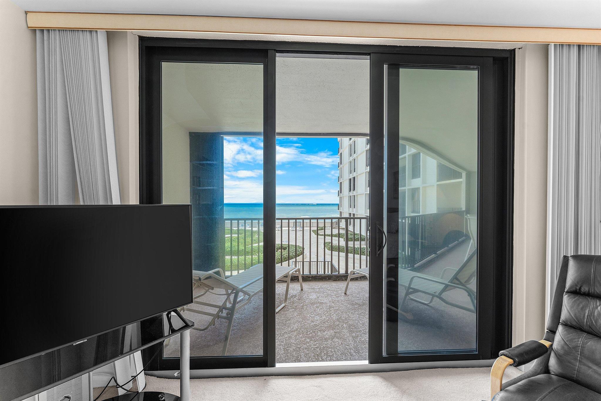 DUNE DECK OF THE PALM BEA - Residential