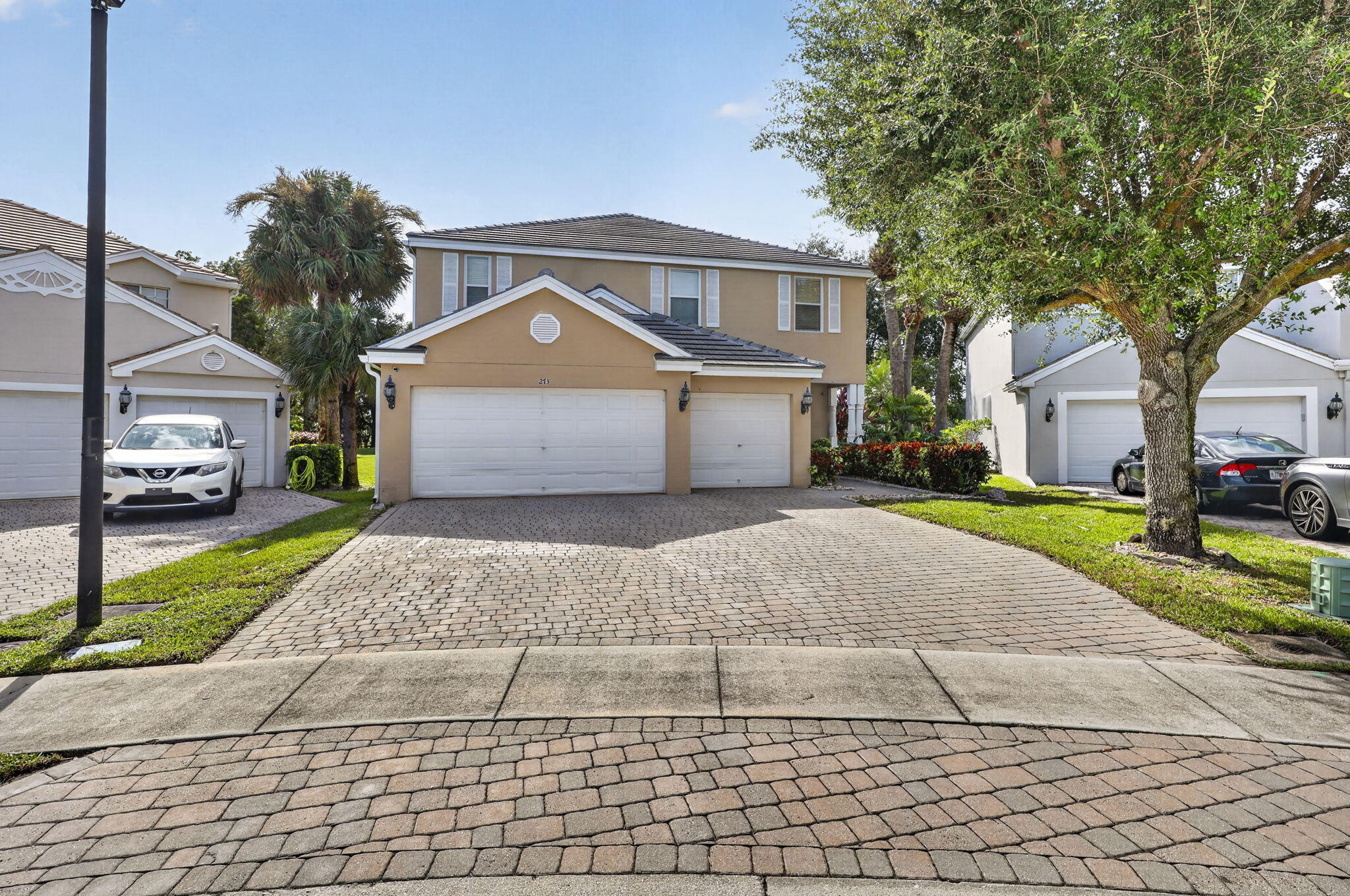 273 BERENGER Walk