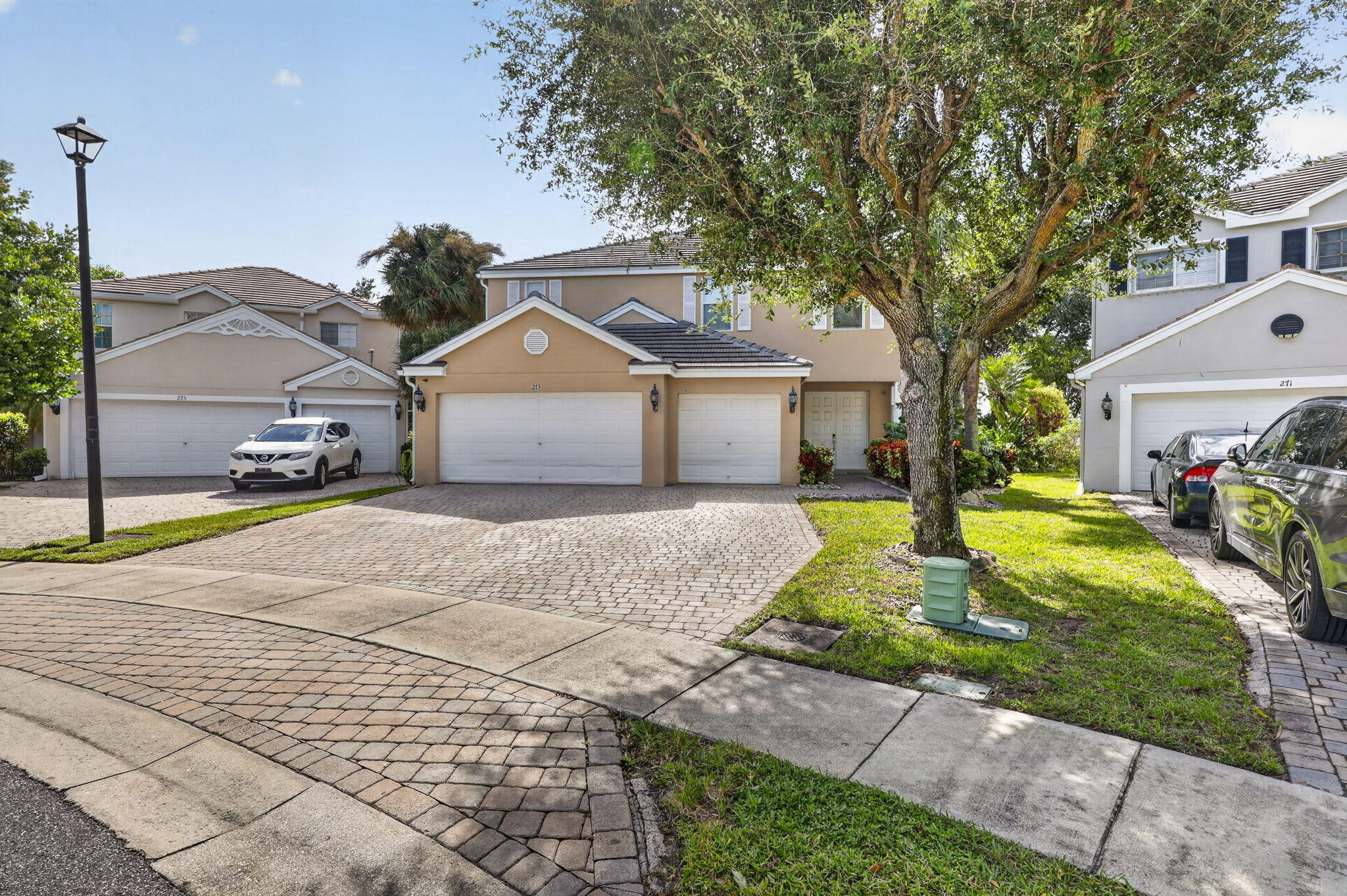 273 BERENGER Walk