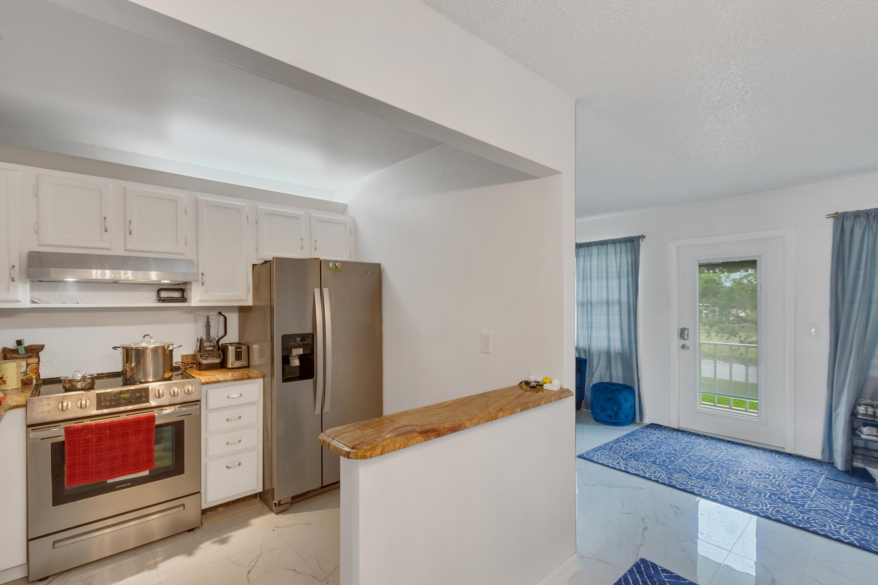 VISTA ROYALE PHASE IV BLDGS 83-111 - Residential