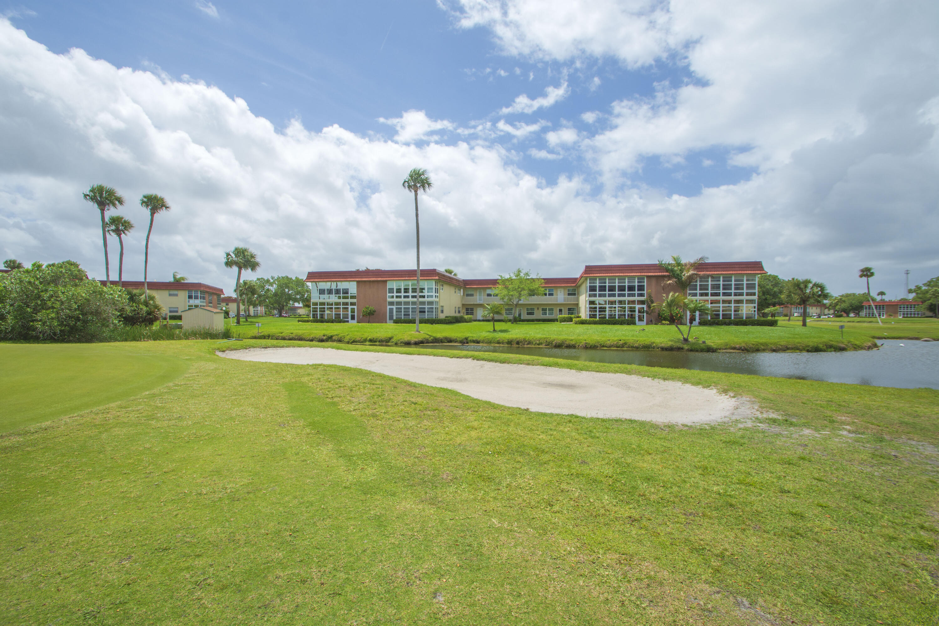 VISTA ROYALE PHASE IV BLDGS 83-111 - Residential