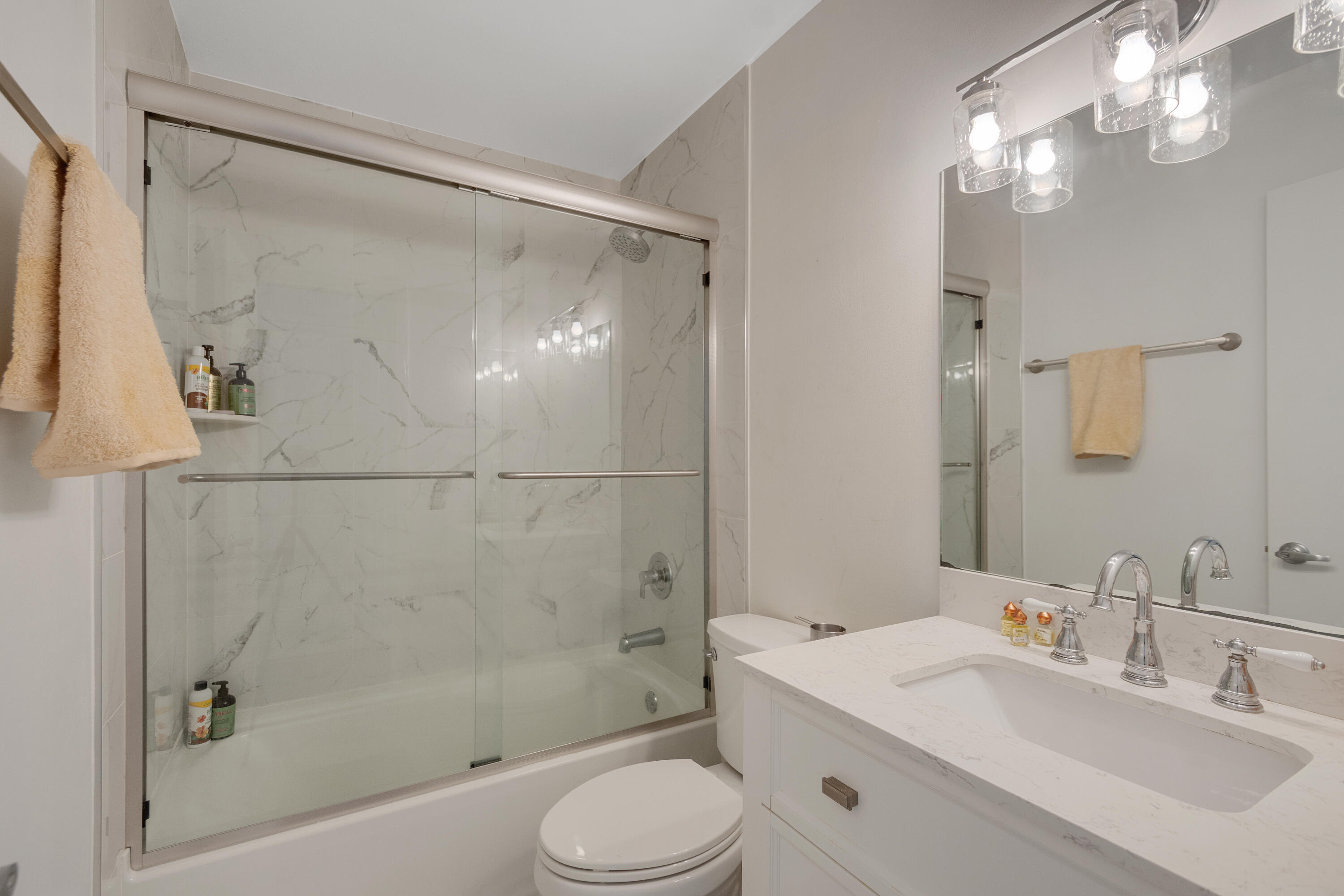 VISTA ROYALE PHASE IV BLDGS 83-111 - Residential