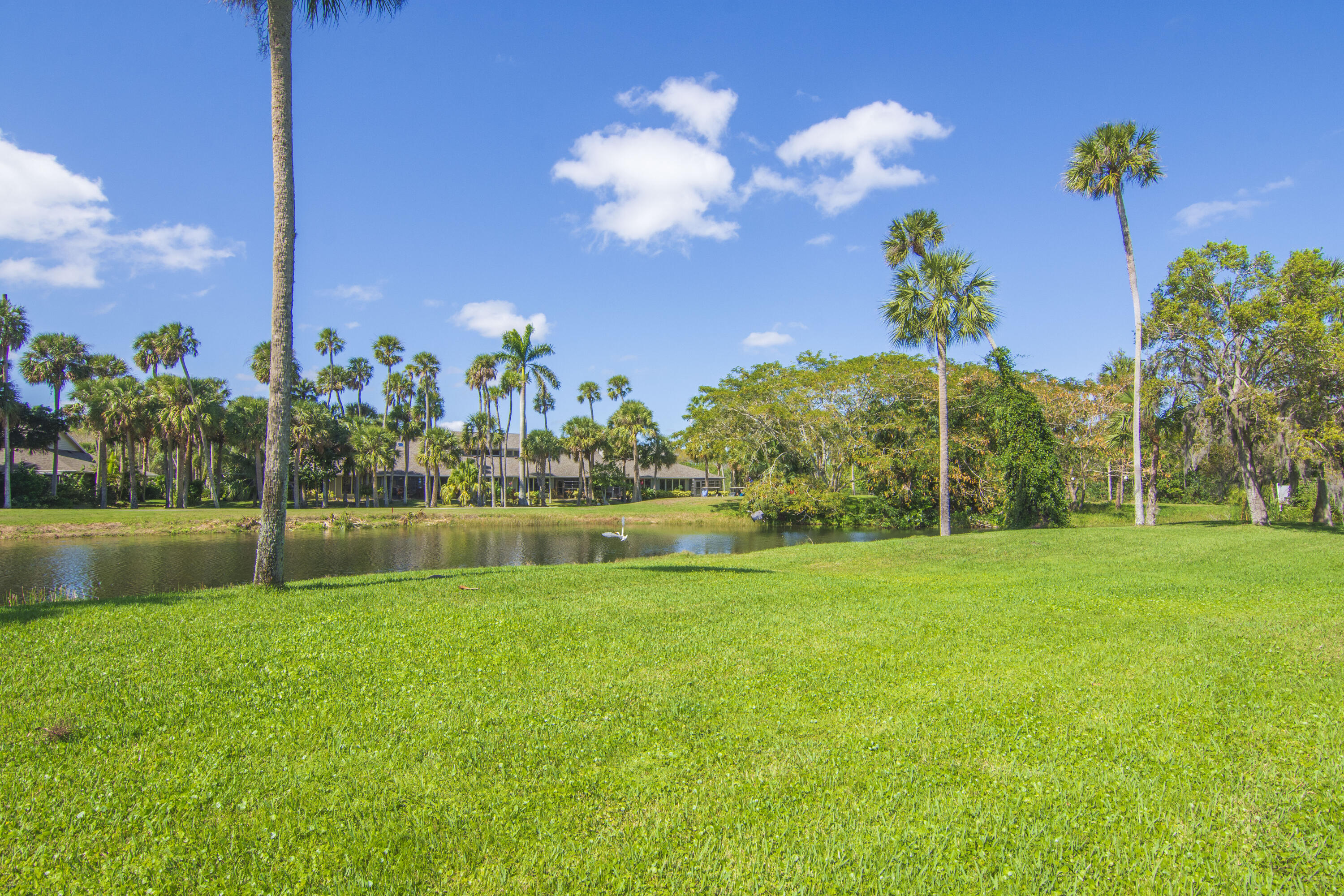 VISTA ROYALE PHASE IV BLDGS 83-111 - Residential