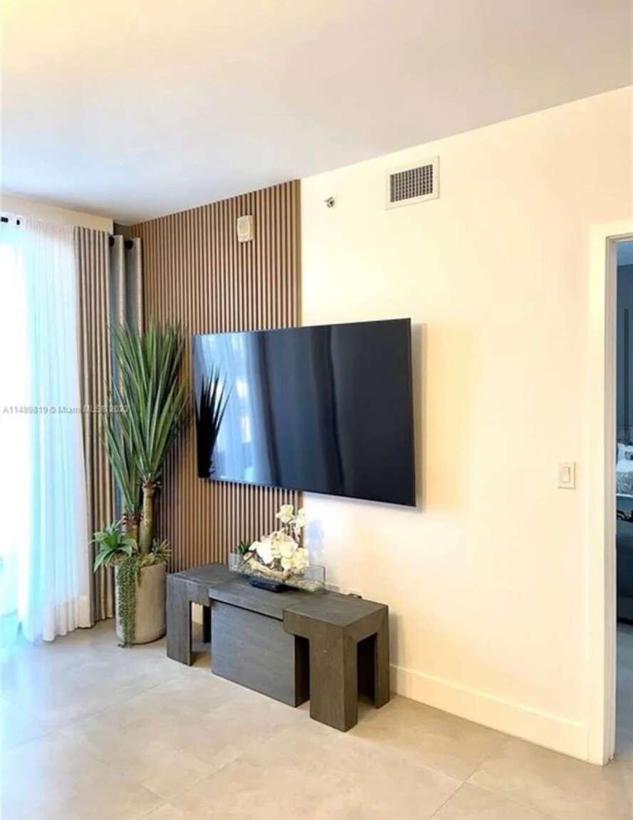 ARIA ON THE BAY CONDO - Residential Lease