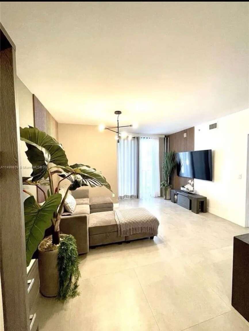 ARIA ON THE BAY CONDO - Residential Lease