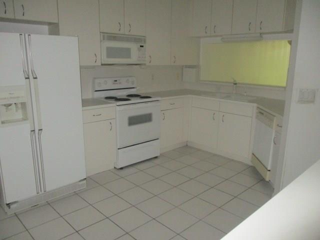 LOMBARDY - Residential