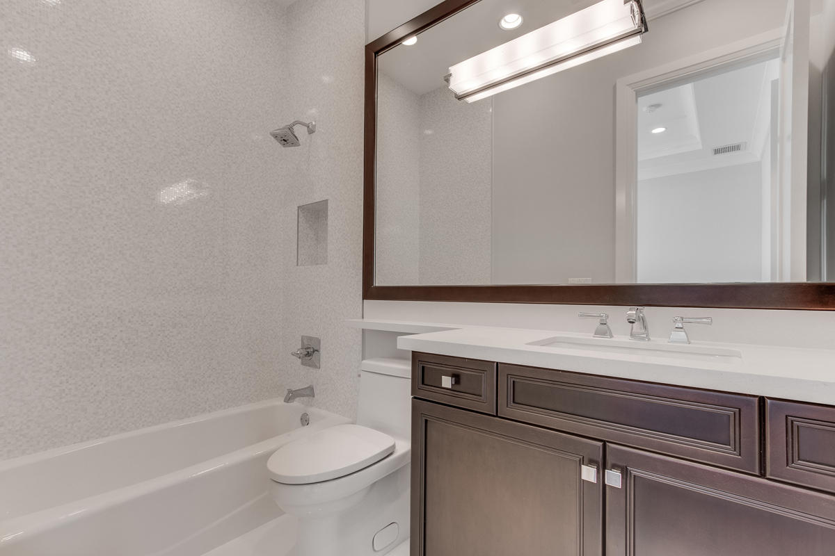 ROYAL PALM YACHT & COUNTR - Residential