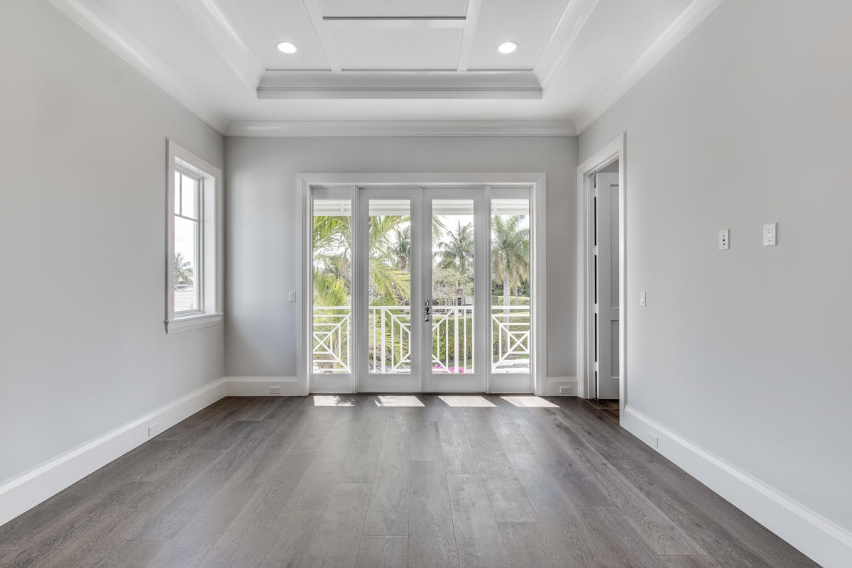 ROYAL PALM YACHT & COUNTR - Residential