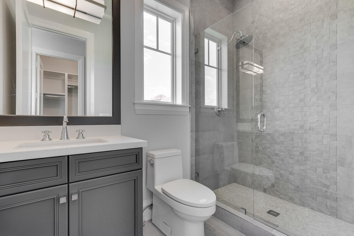 ROYAL PALM YACHT & COUNTR - Residential