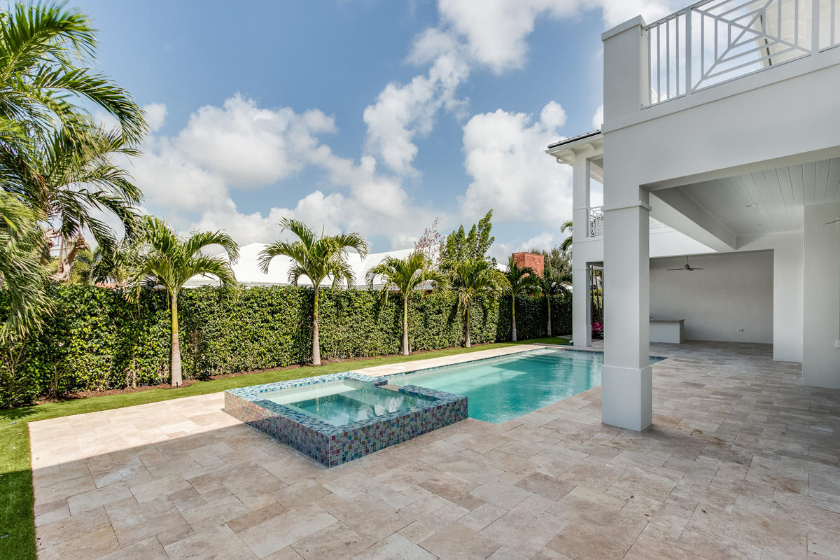 ROYAL PALM YACHT & COUNTR - Residential