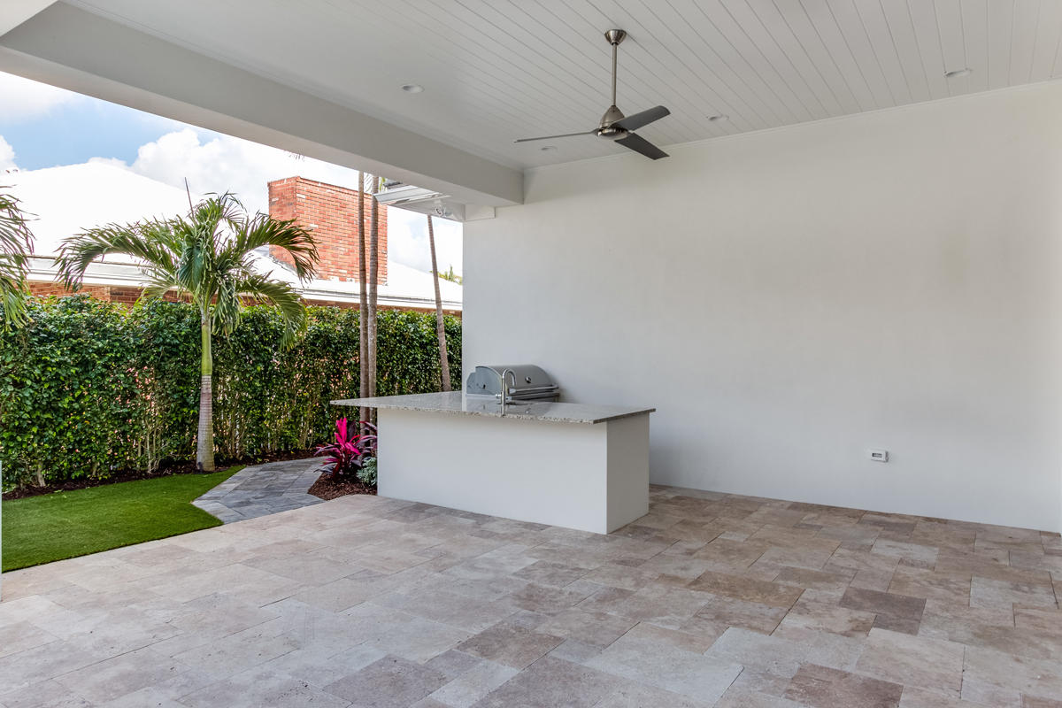 ROYAL PALM YACHT & COUNTR - Residential