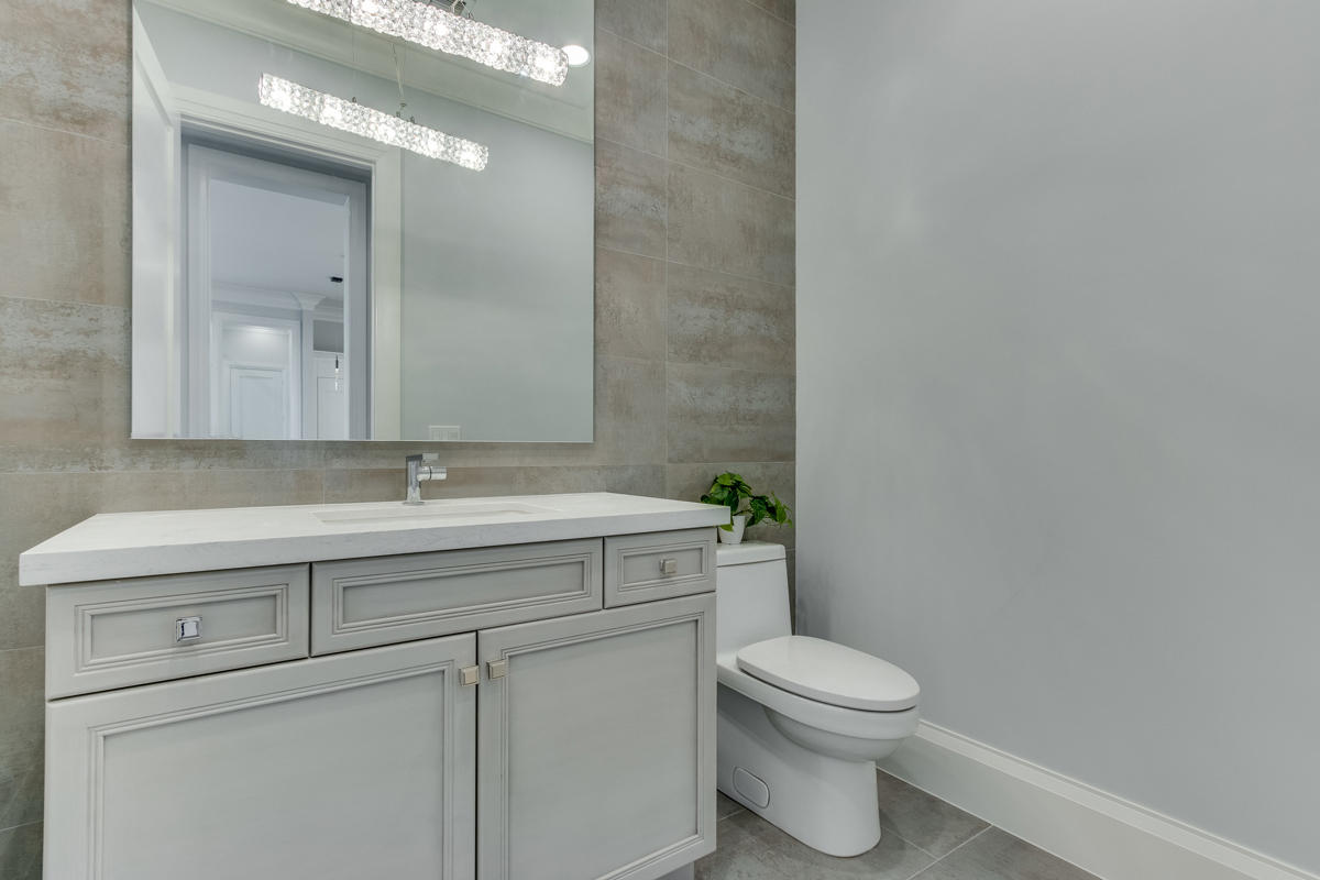 ROYAL PALM YACHT & COUNTR - Residential