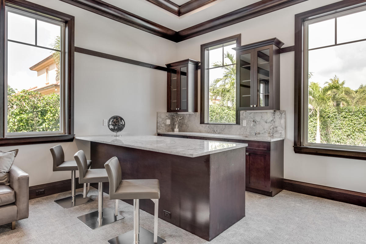 ROYAL PALM YACHT & COUNTR - Residential