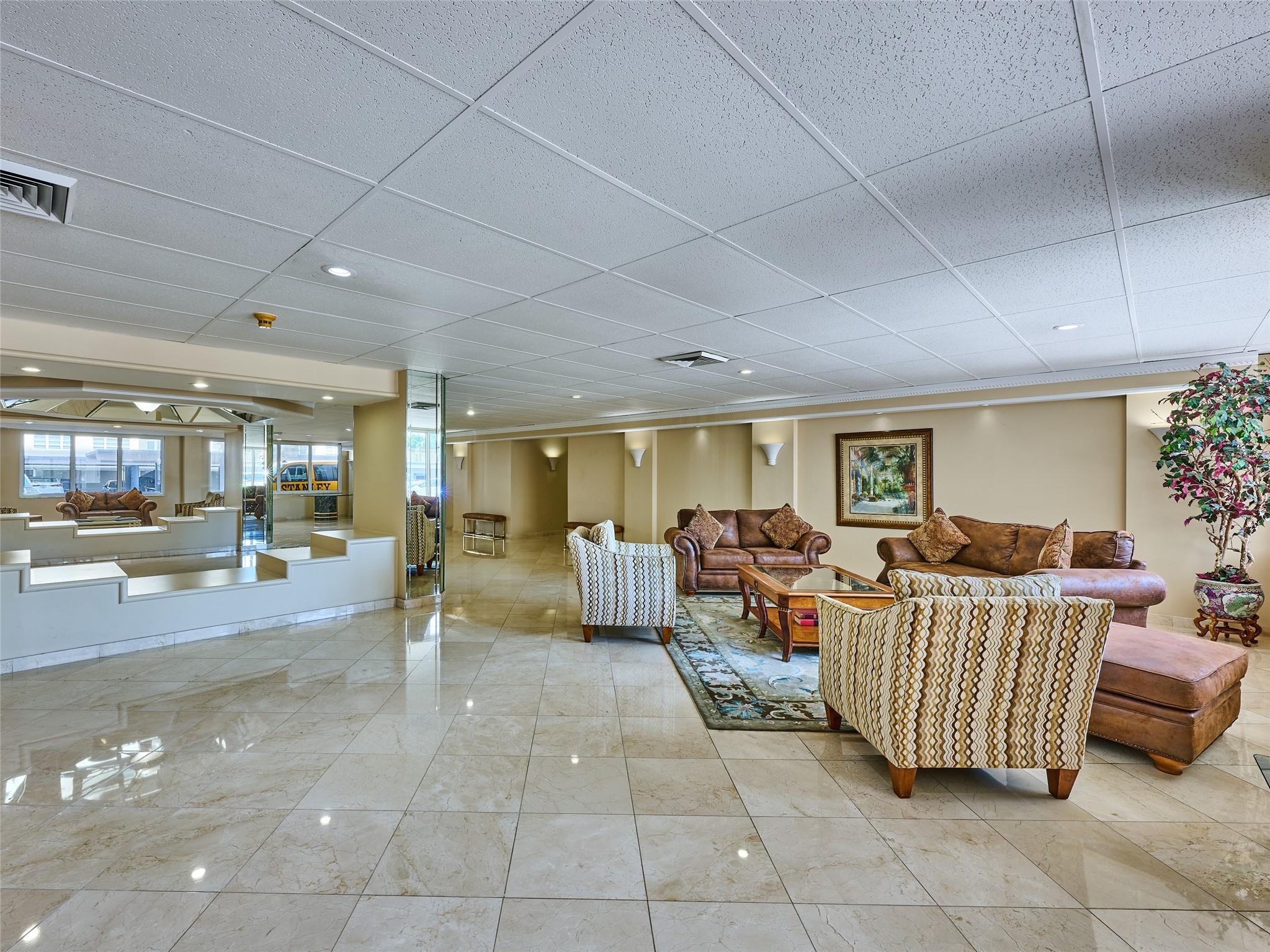 Sea Monarch - Residential