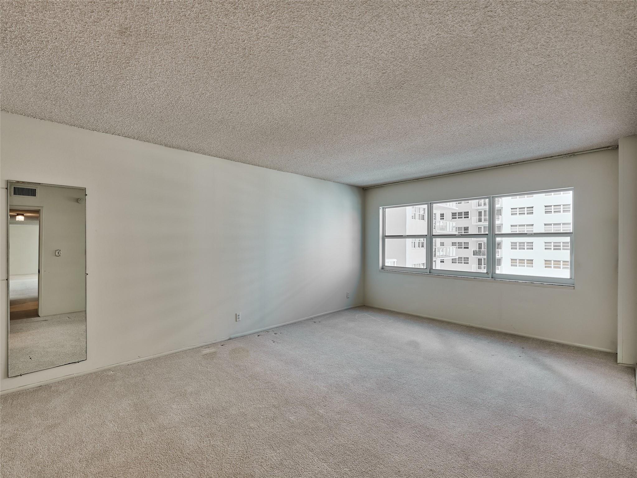 Sea Monarch - Residential