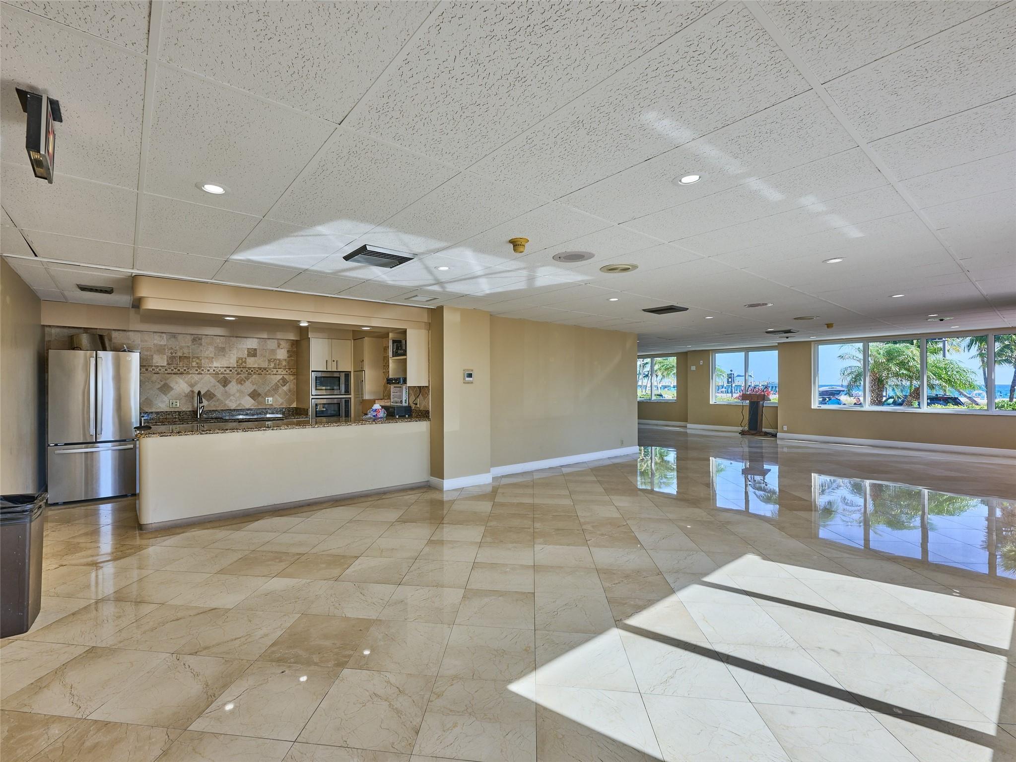 Sea Monarch - Residential