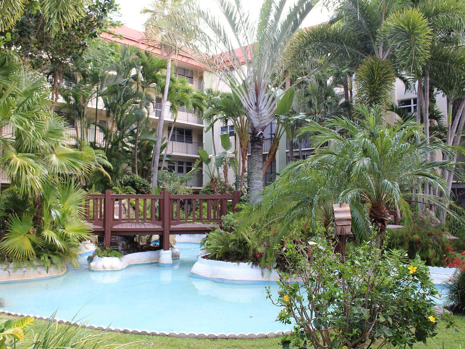 CROSS FOX CONDO - Residential