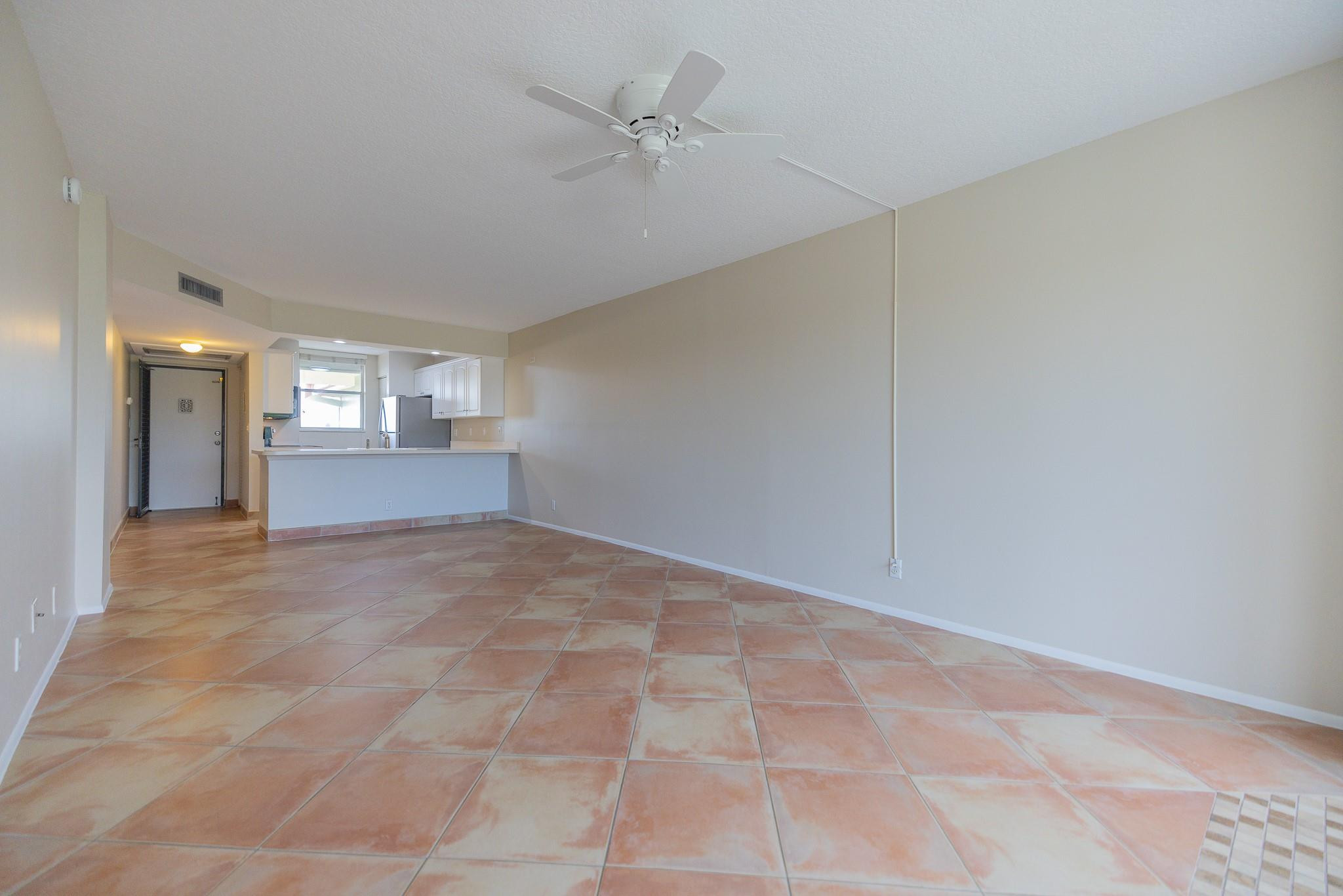 CROSS FOX CONDO - Residential
