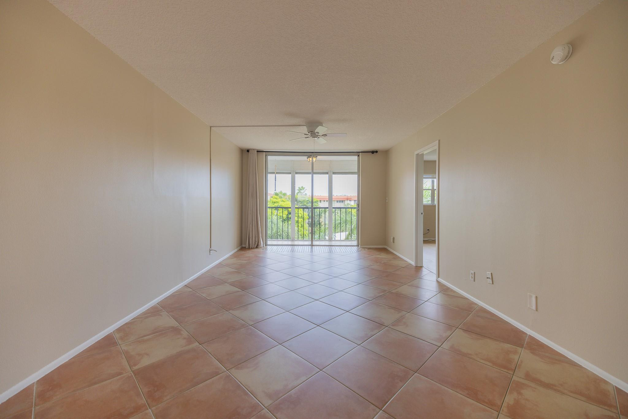 CROSS FOX CONDO - Residential