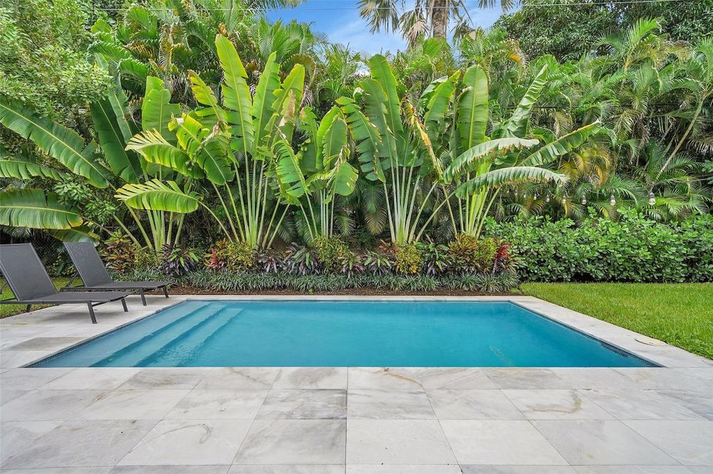 Photo of 400 NE 26th Drive, Wilton Manors, FL 33334 (MLS # F10530776)