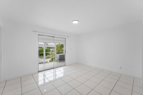 Tiny photo for 2050 NE 39TH Street #E307, Lighthouse Point, FL 33064 (MLS # B26085448)