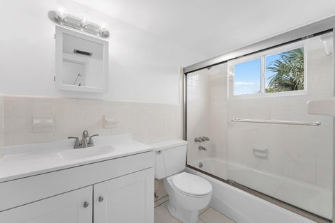 Tiny photo for 2050 NE 39TH Street #E307, Lighthouse Point, FL 33064 (MLS # B26085448)