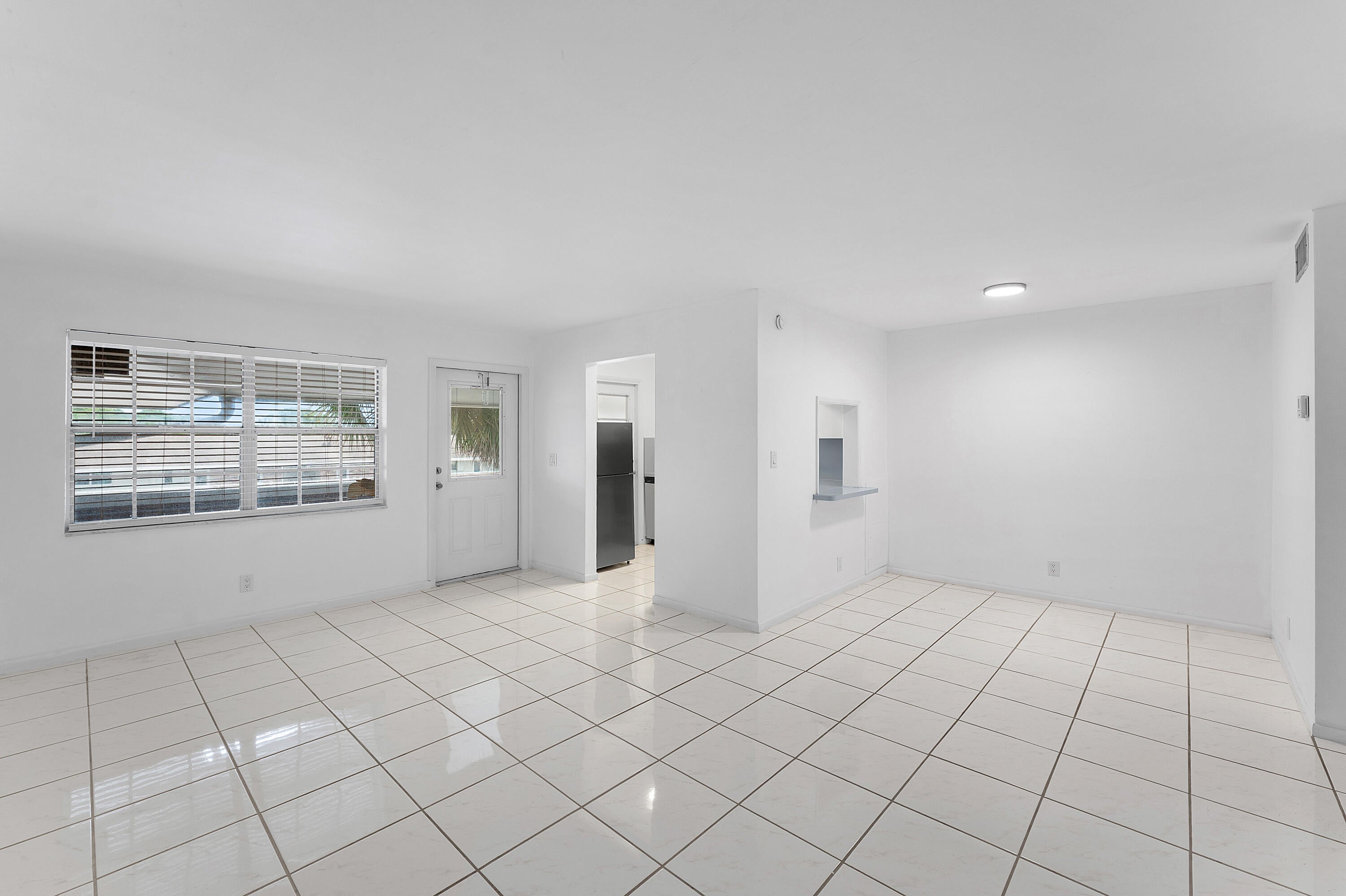 2050 NE 39TH Street E307