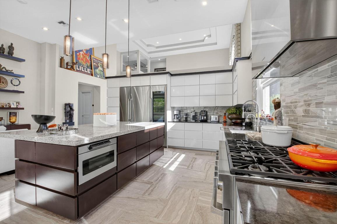 BRIARCLIFF AT WOODFIELD COUNTRY CLUB - Residential