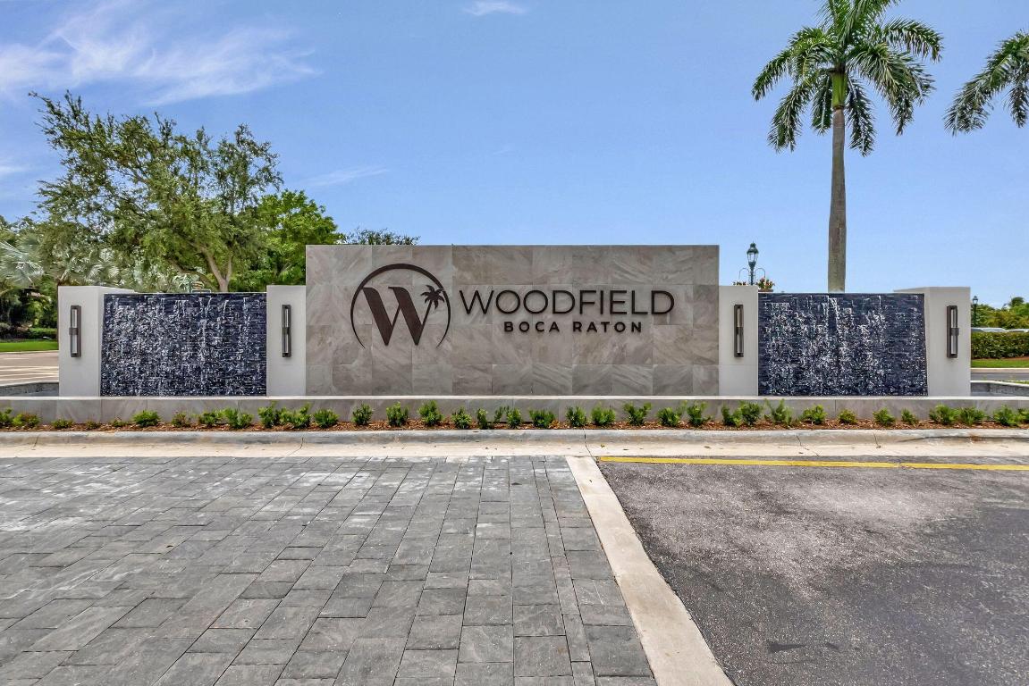 BRIARCLIFF AT WOODFIELD COUNTRY CLUB - Residential