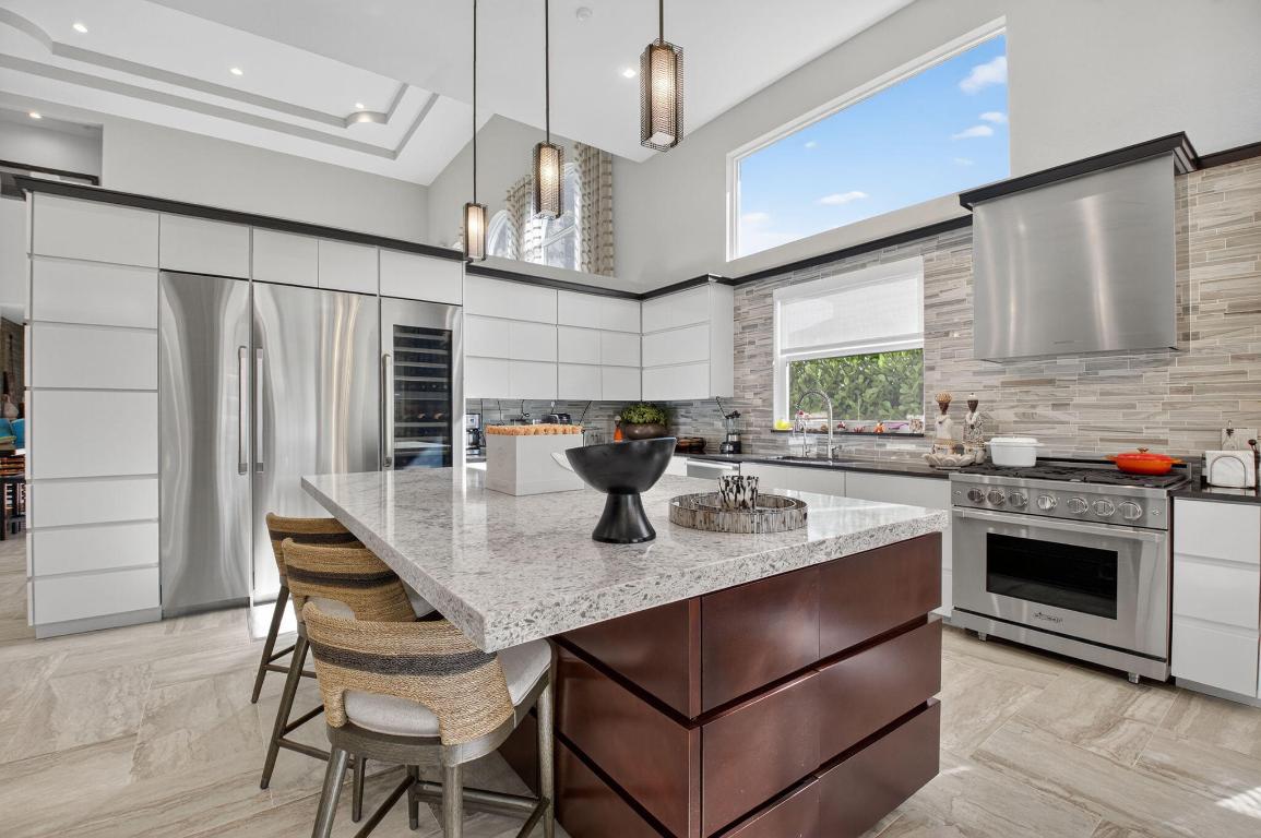 BRIARCLIFF AT WOODFIELD COUNTRY CLUB - Residential