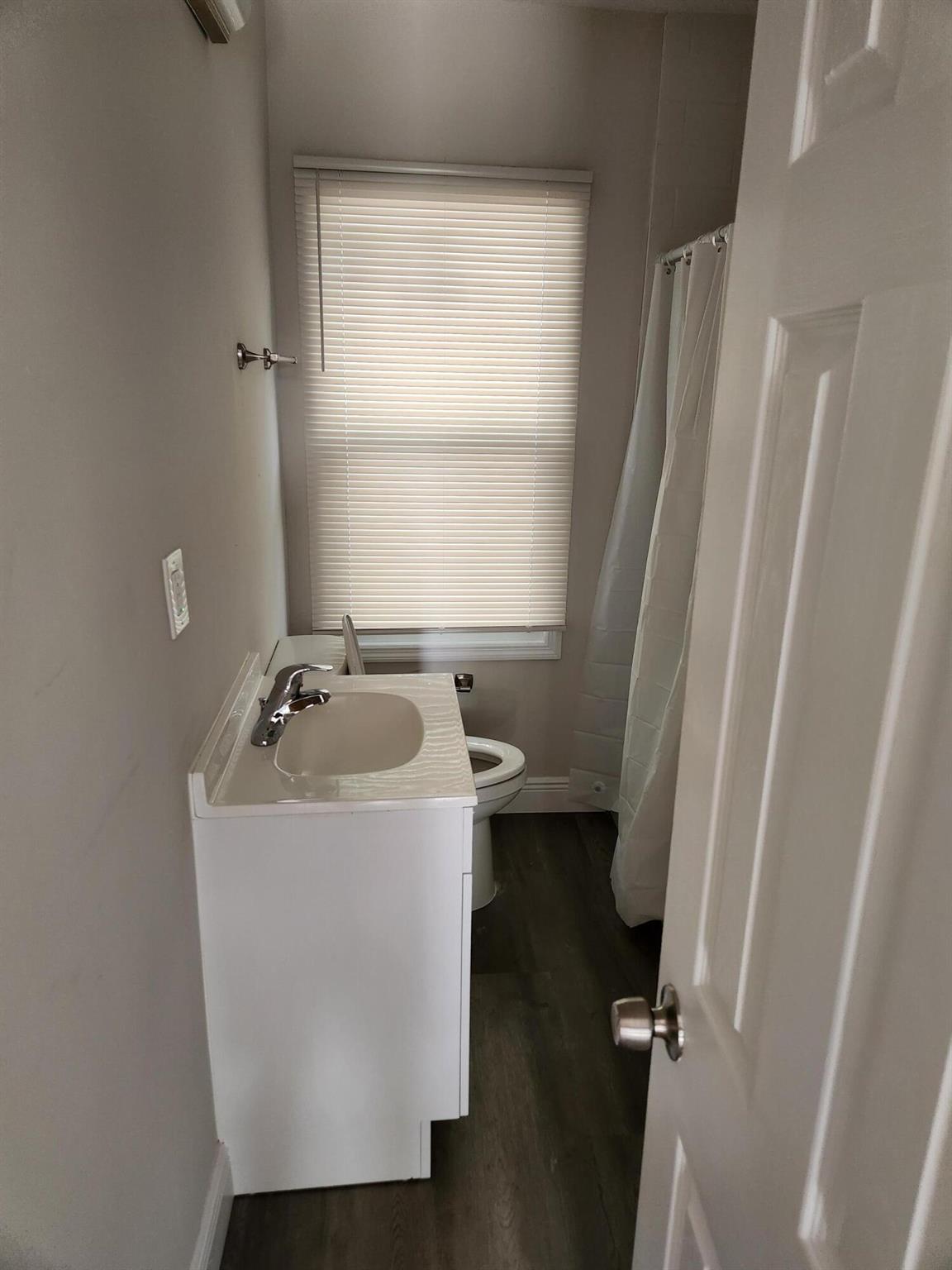 CRESCENT HEIGHTS - Residential Lease