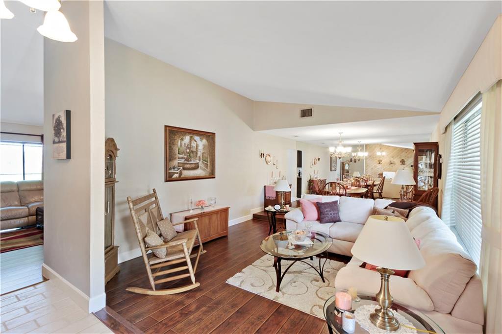 Oak Wood - Residential