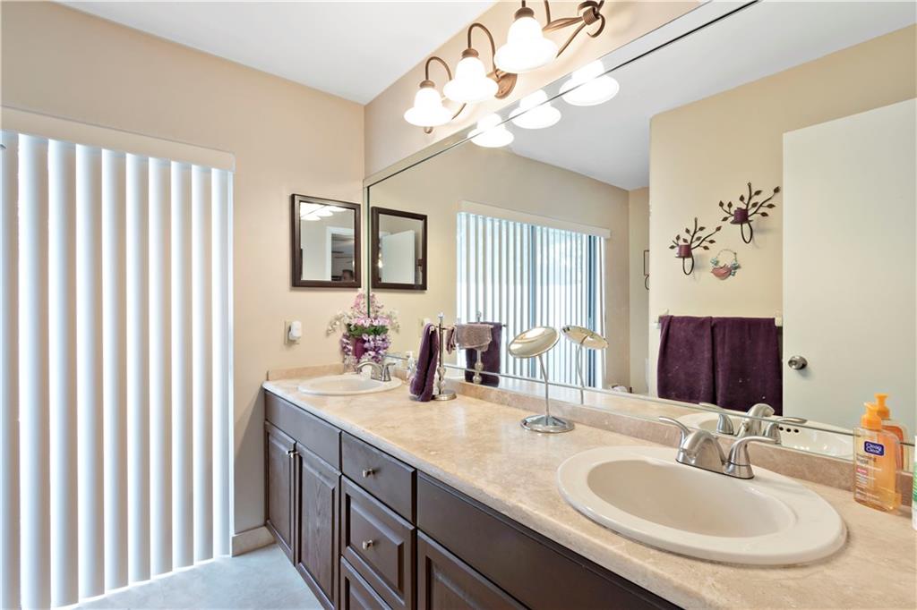 Oak Wood - Residential