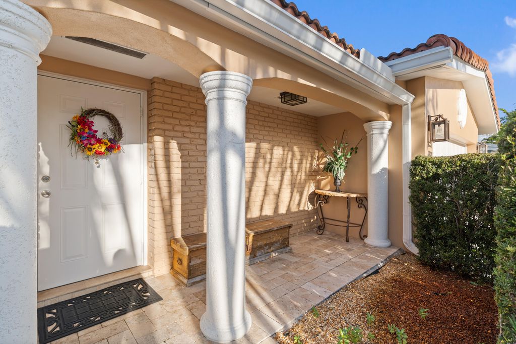 Photo of 4421 NE 16th Terrace, Oakland Park, FL 33334 (MLS # B26005685)