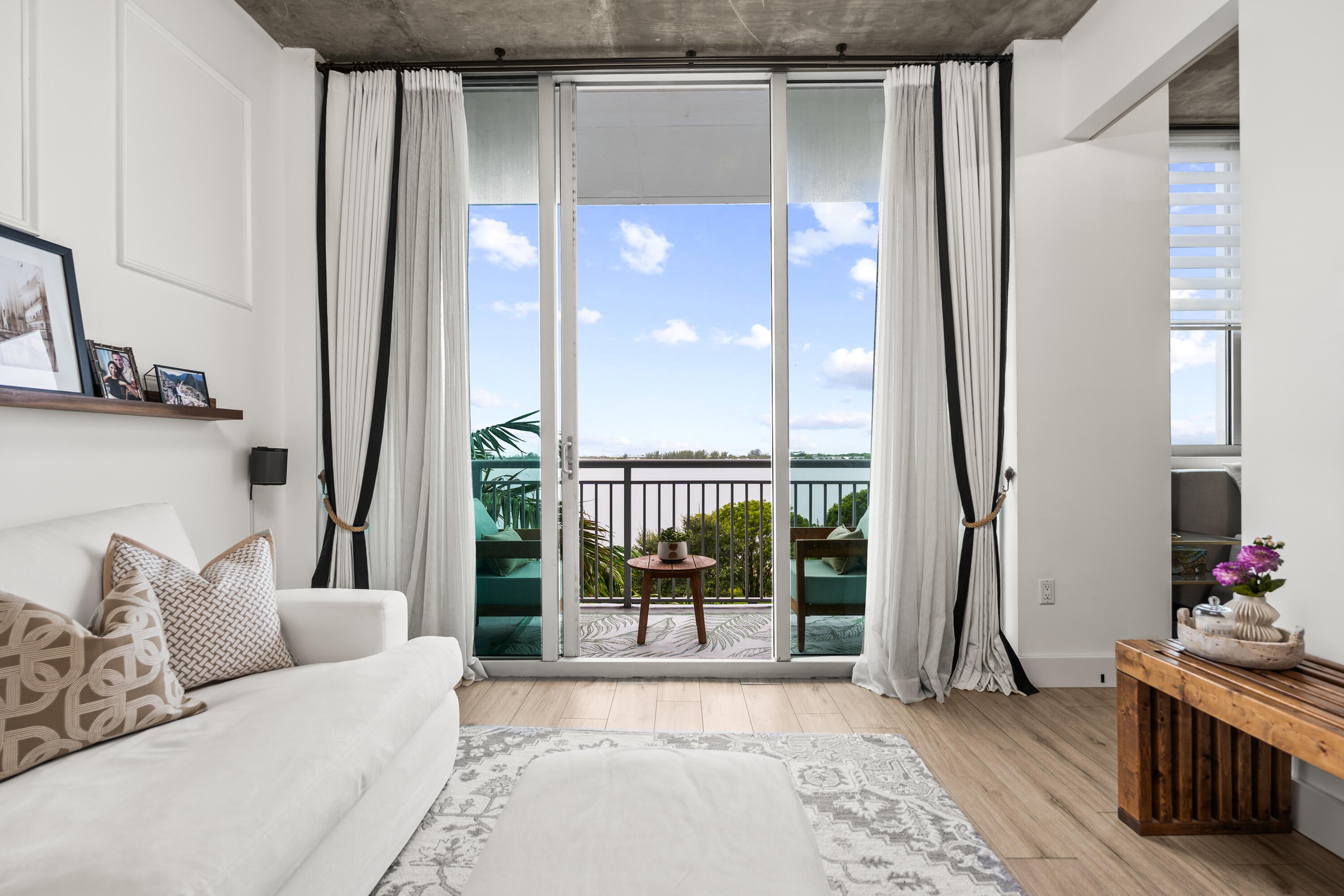 View photos, virtual tours, details... 300 S Australian Avenue Unit 425