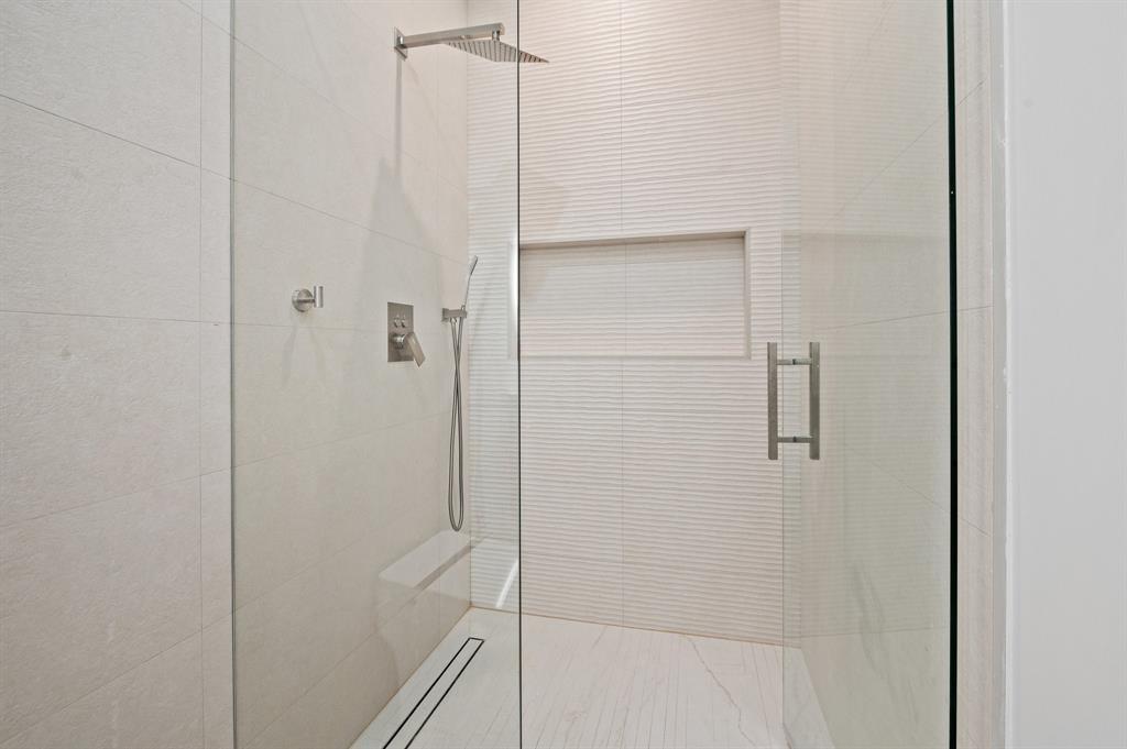 VICTORIA PARK - Residential